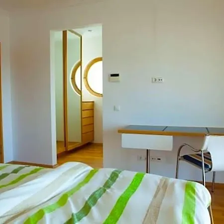 Sleeps 10 Pool Air Con Wifi Villa