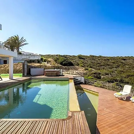 Villa Sleeps 10 Pool Air Con Wifi