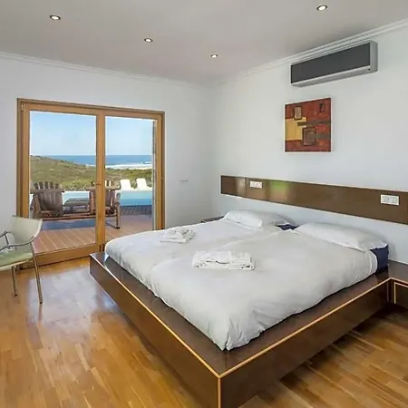 Sleeps 10 Pool Air Con Wifi Villa